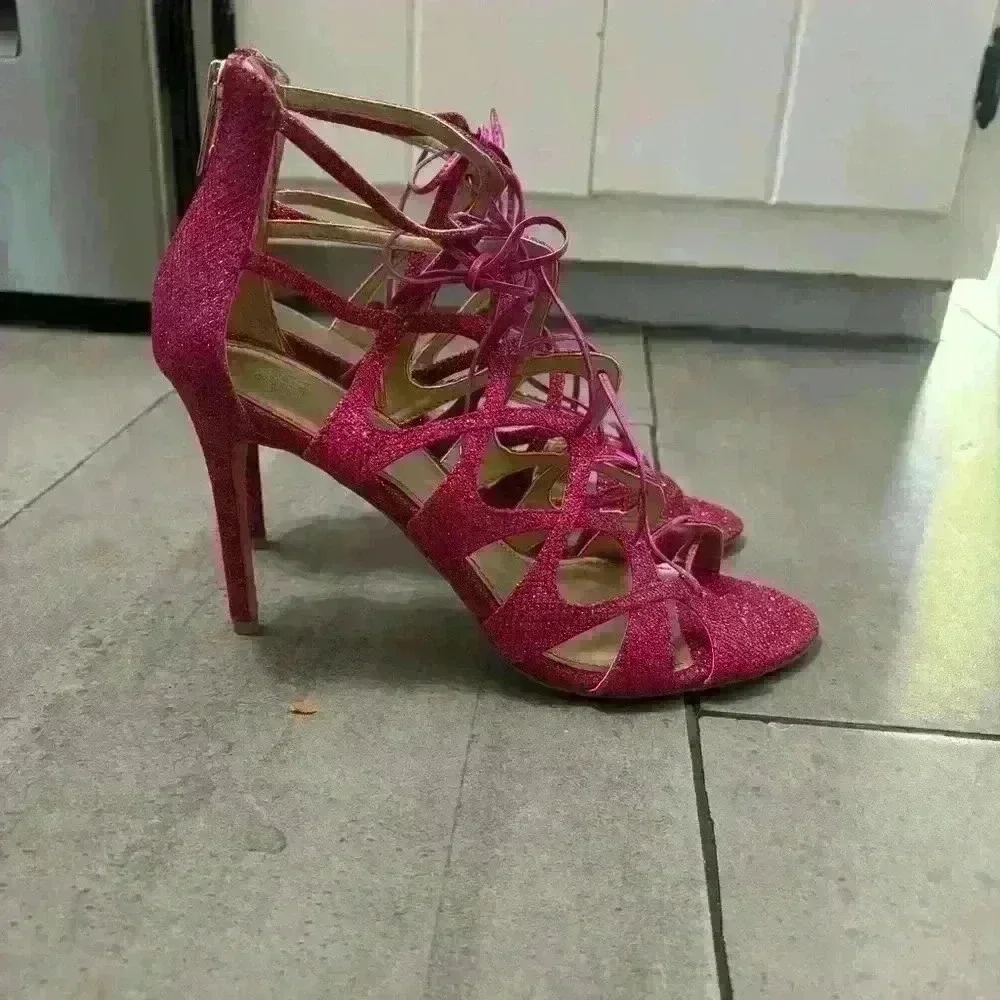 Belle by Badgley Mischka Pink Fuschia Sparkly Glitter Strappy High Heels Size 10